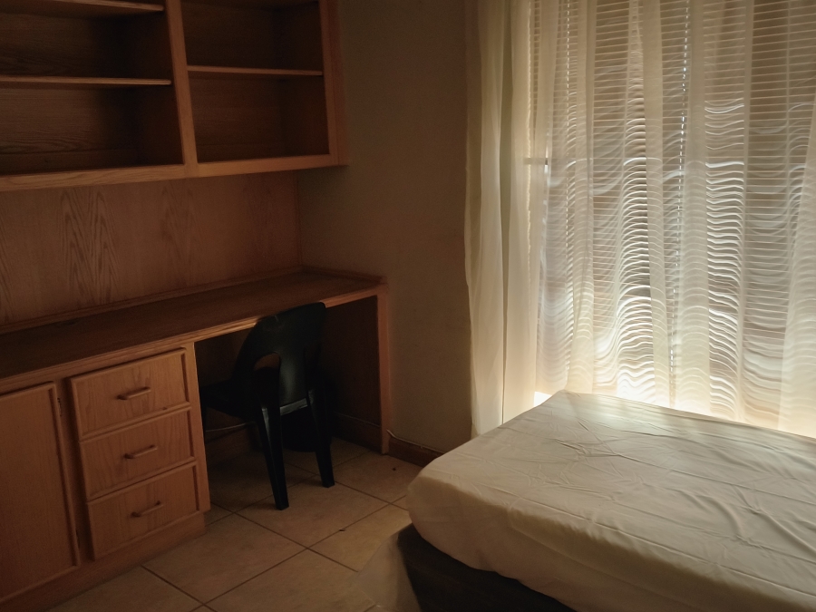 23 Bedroom Property for Sale in Kannoniers Park North West